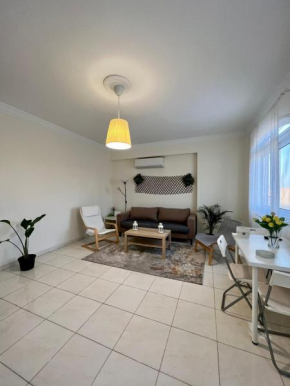 H-Residence 2 Bedroom Cozy Apartment in New Cairo near Airport